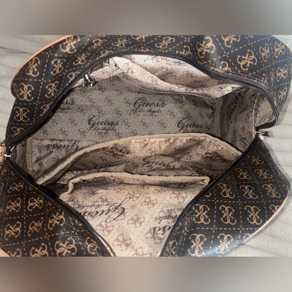 Guess Logo Affair Dome Travel Tote - Picture 4 of 4